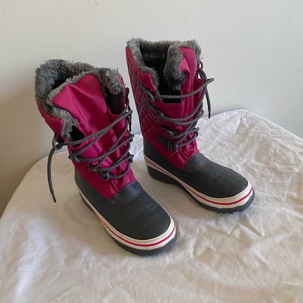 Girls boots